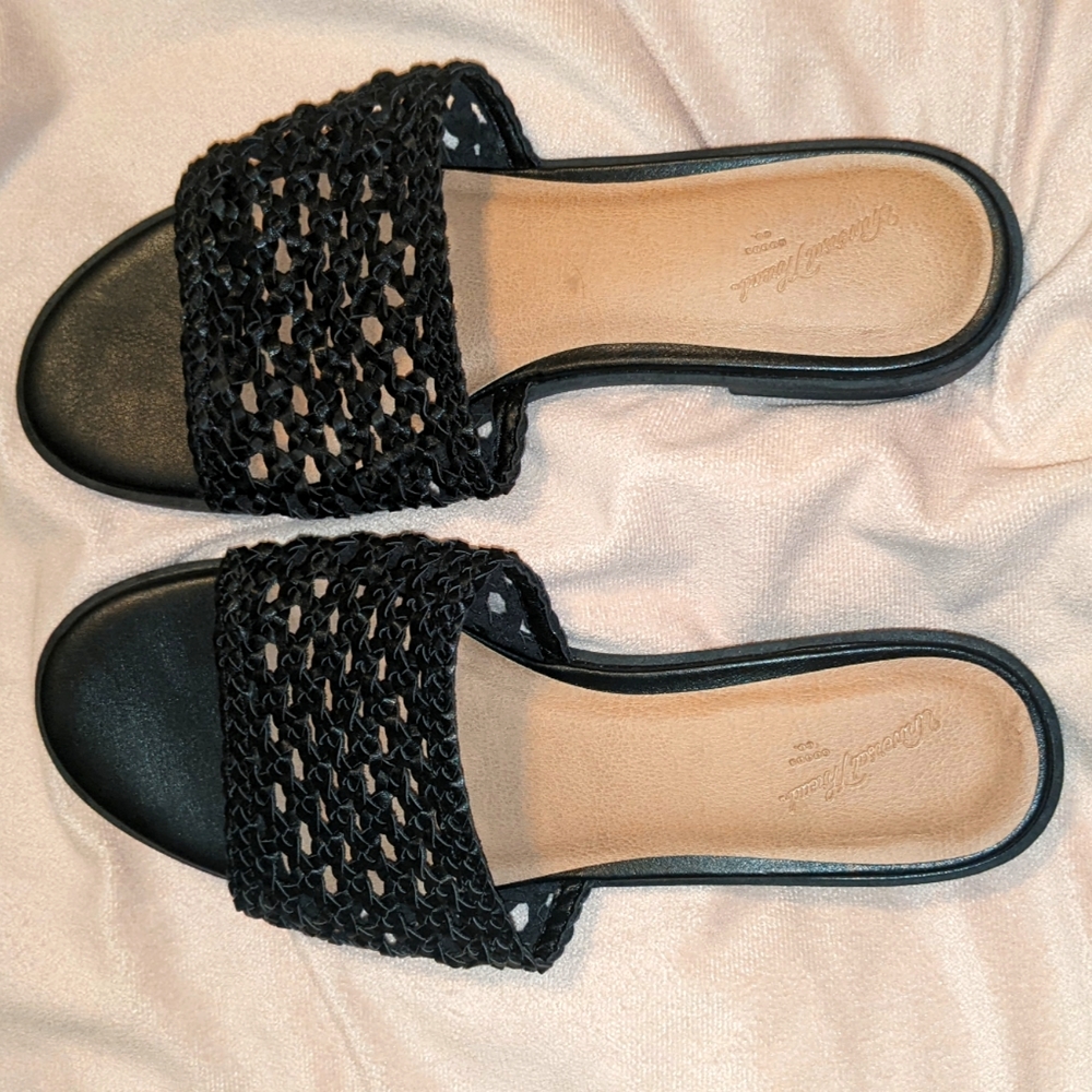 Black summer sandal slides